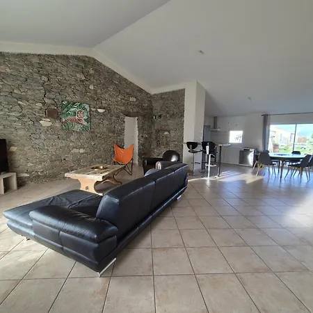 De La Mabonniere Oudon