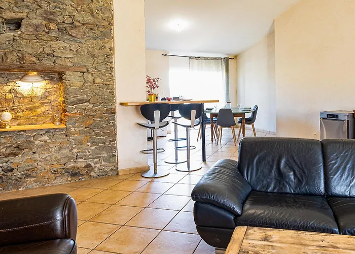 De La Mabonniere Oudon